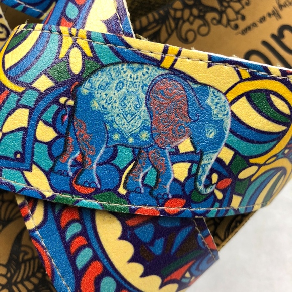 Calceo Elephant Cross Strap Sandal - New in box - Picture 4 of 8